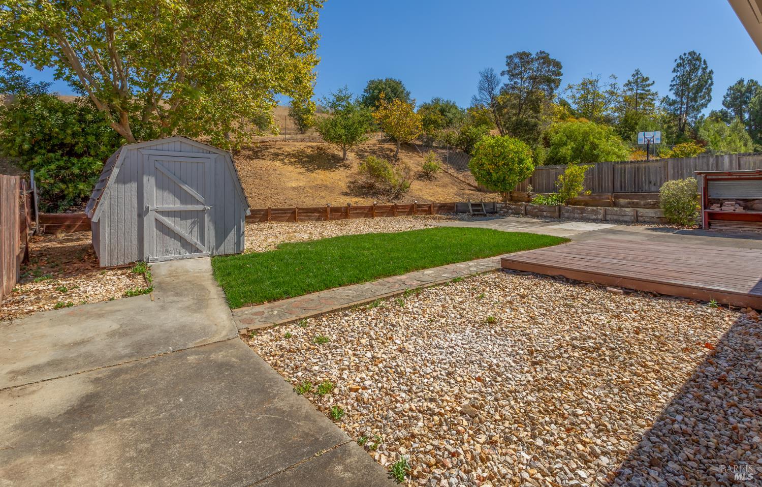 172 Smokey Hills Dr