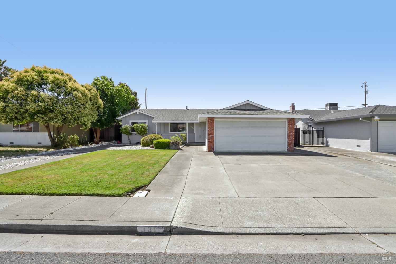 331 E Pacific Avenue