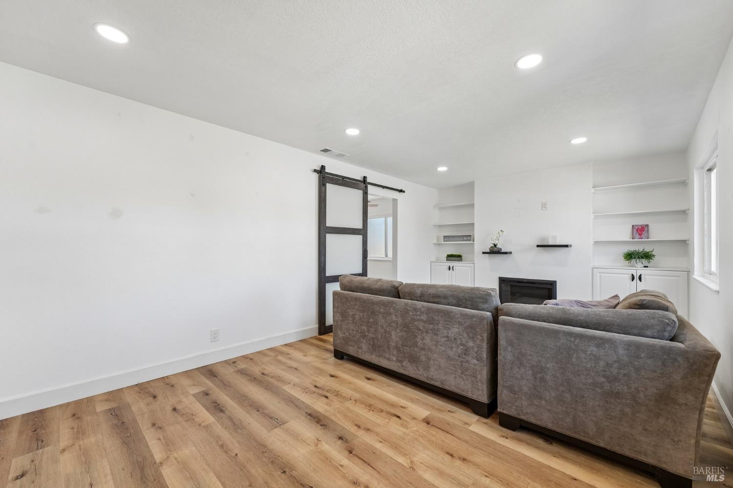 2120 Elliott Drive