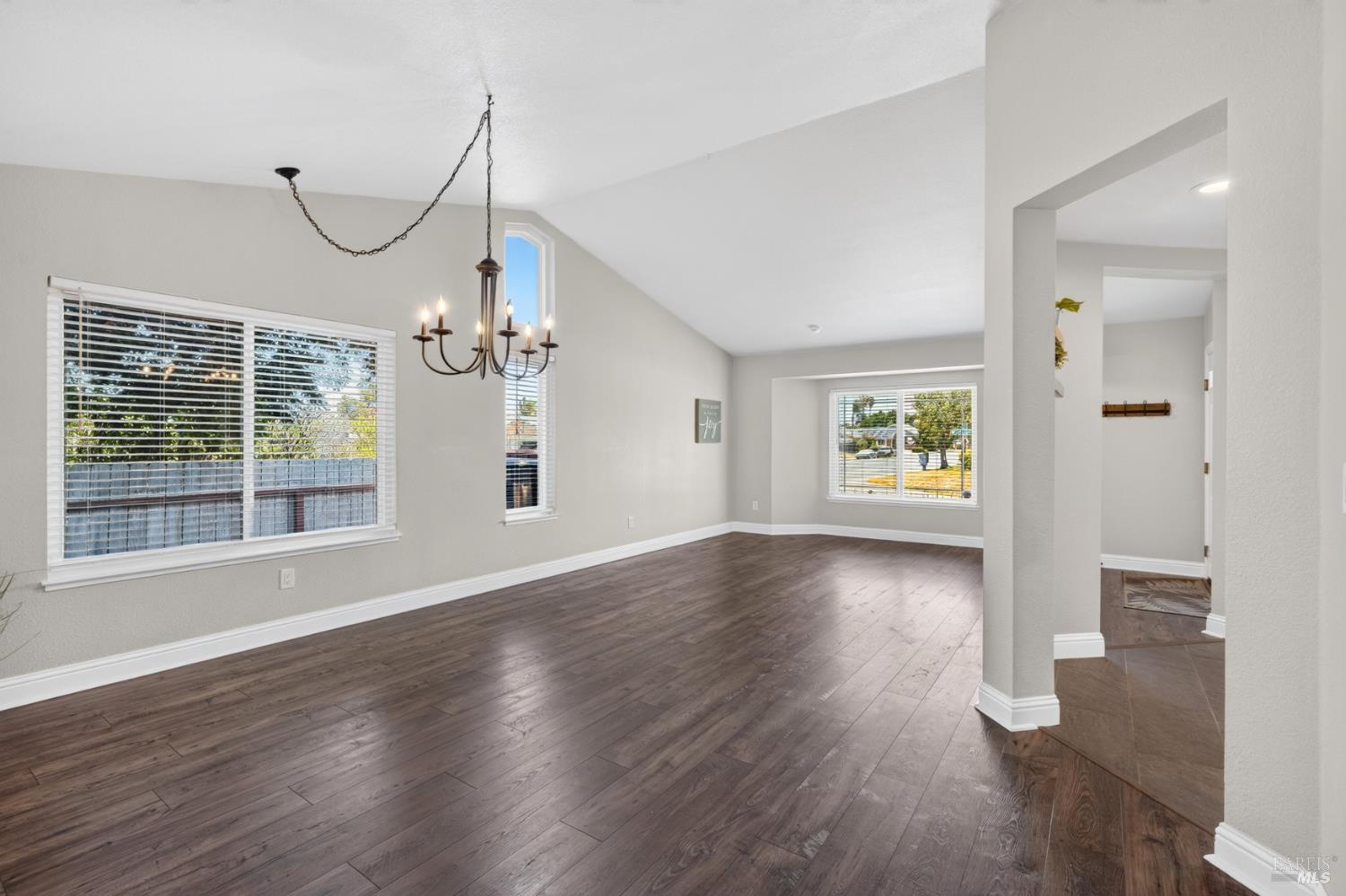 67 Larkspur Street