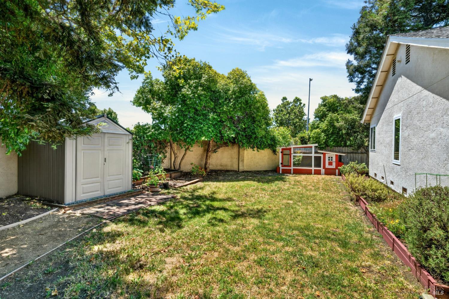 67 Larkspur Street