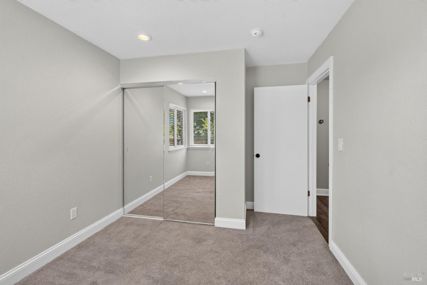 67 Larkspur Street