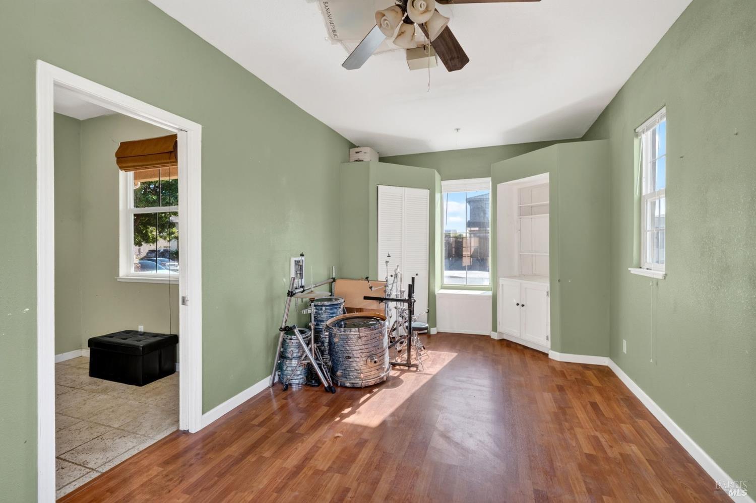 62 Redhead Street