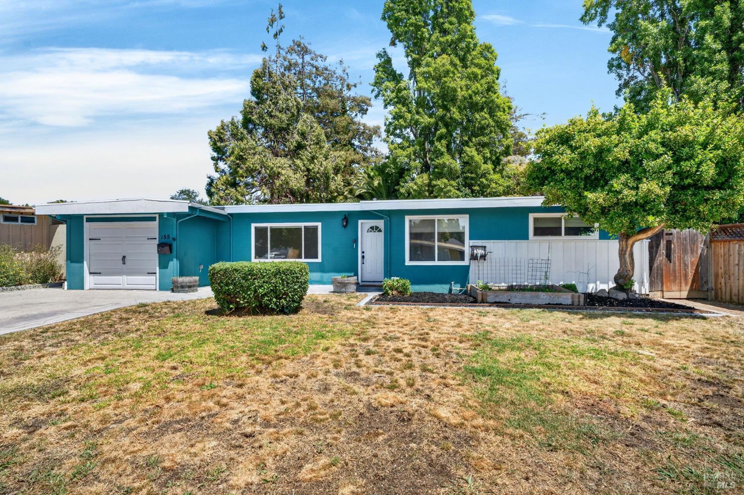155 Los Altos Place