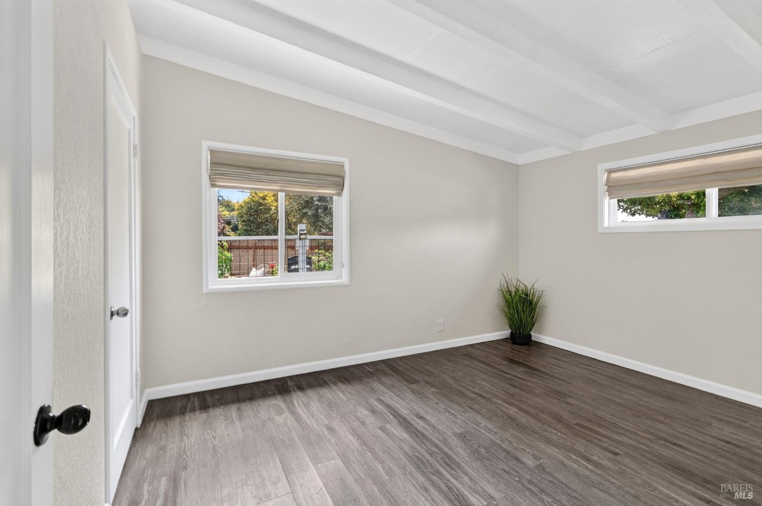155 Los Altos Place