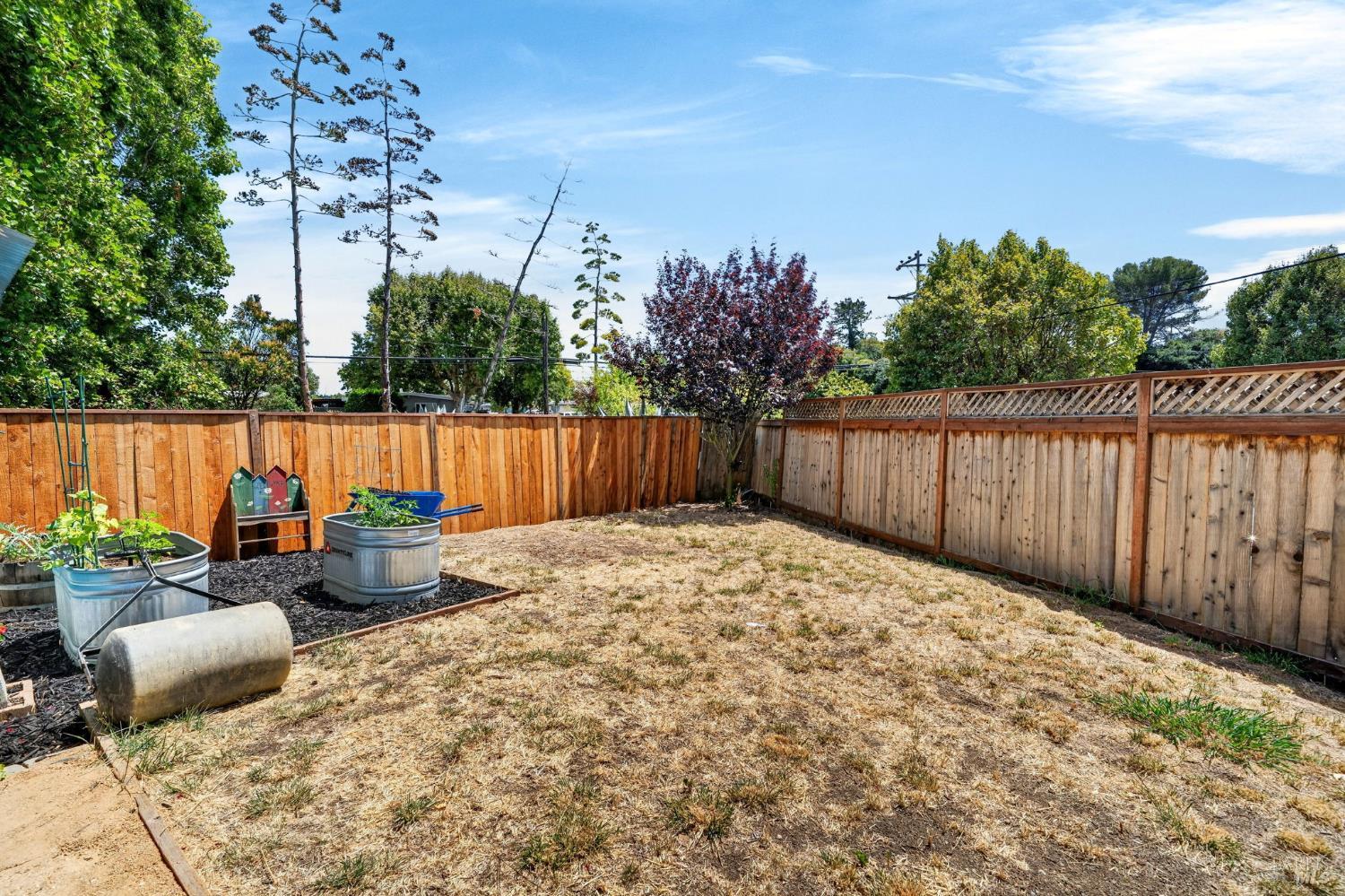 155 Los Altos Place