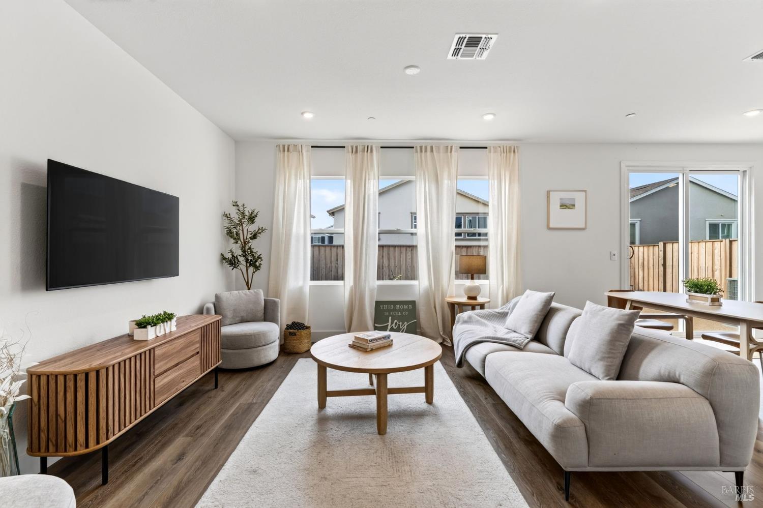 231 Goldback Court
