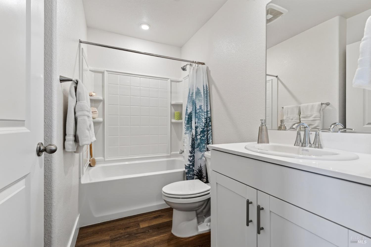 231 Goldback Court