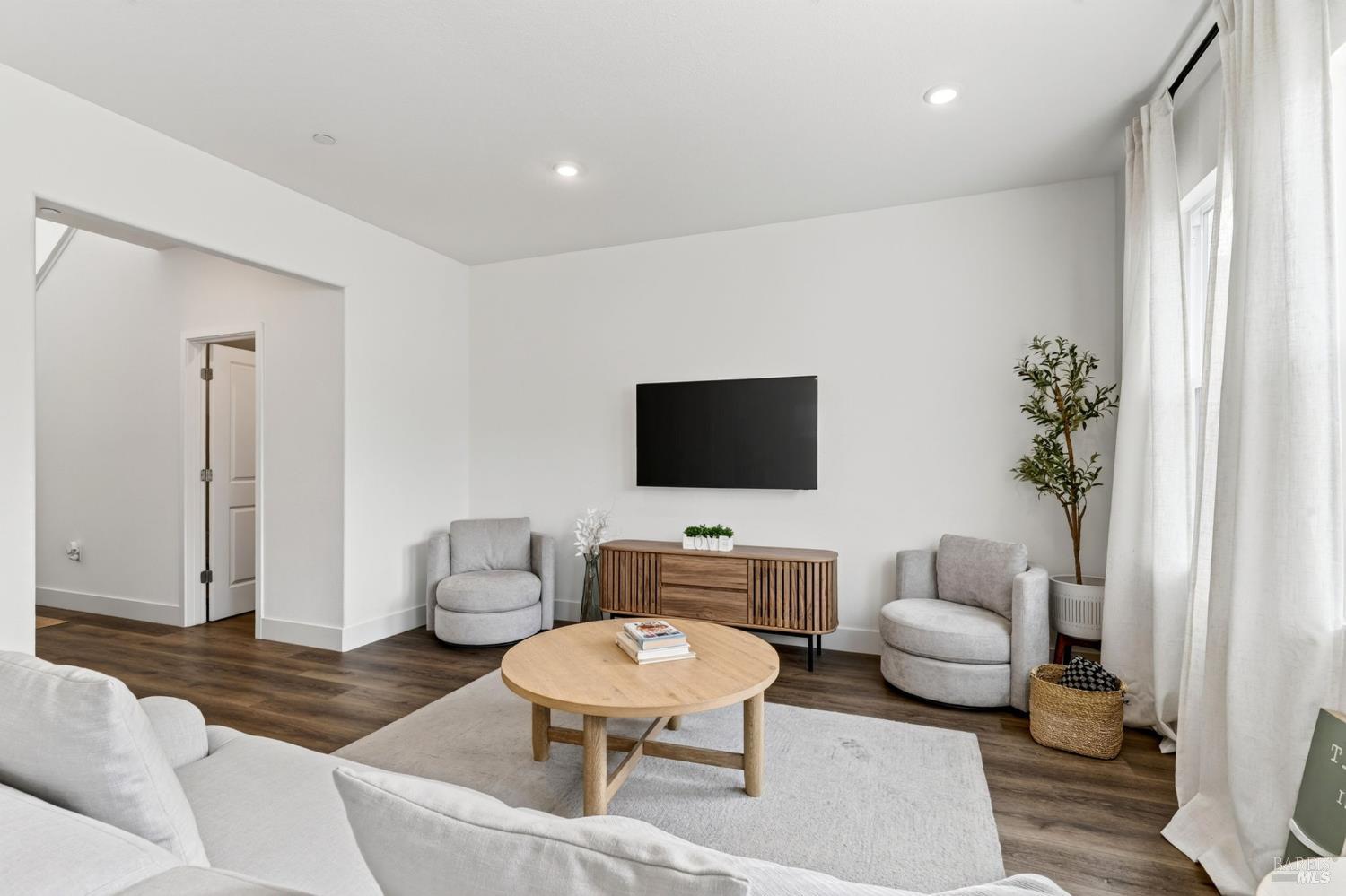 231 Goldback Court