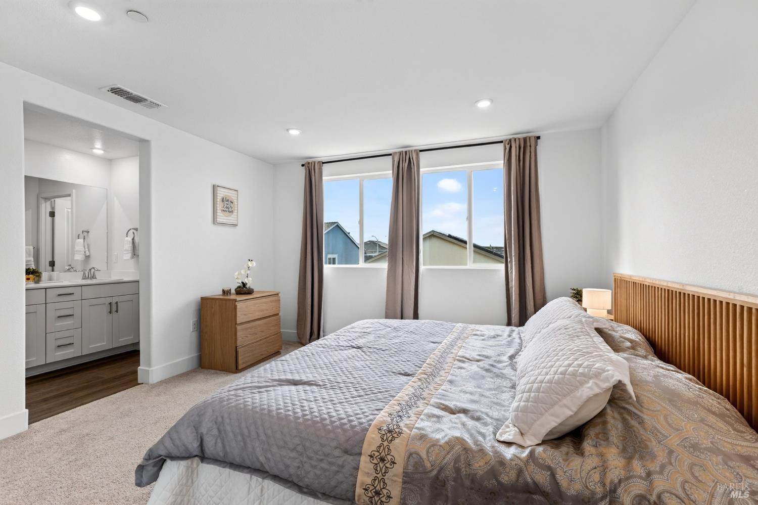 231 Goldback Court