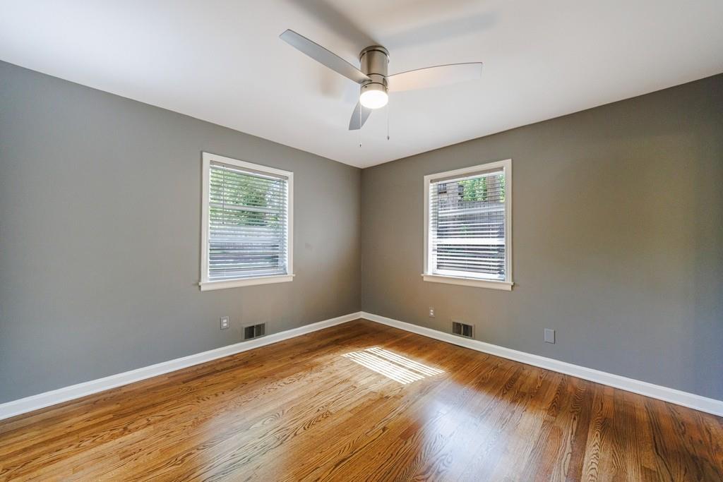 776 Windsor Parkway NE