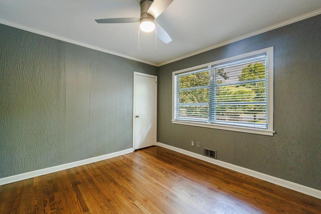 776 Windsor Parkway NE