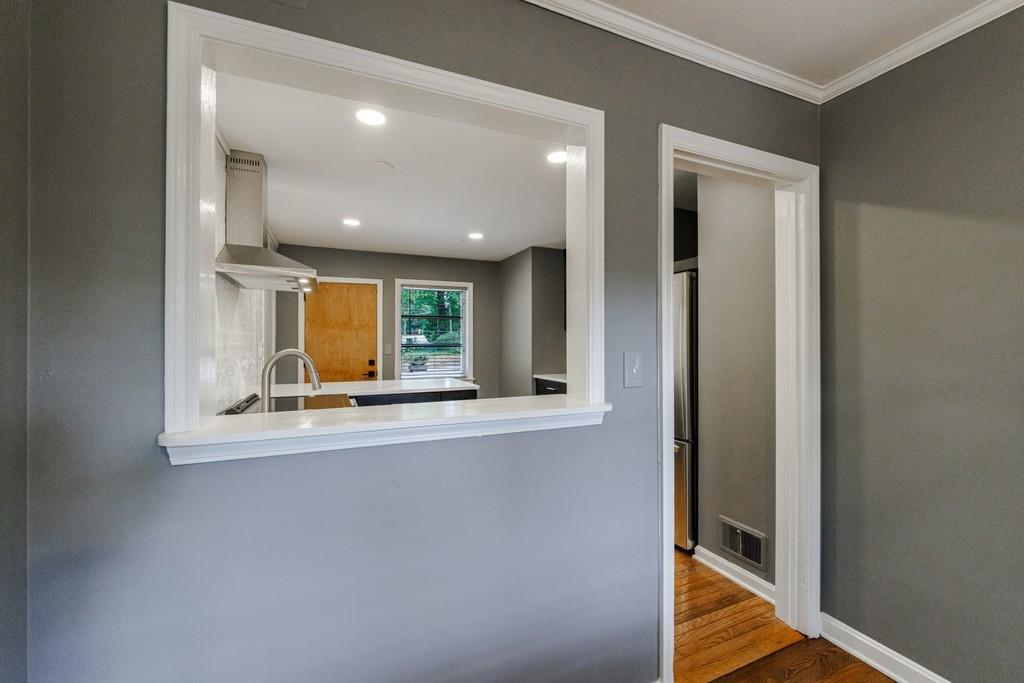 776 Windsor Parkway NE