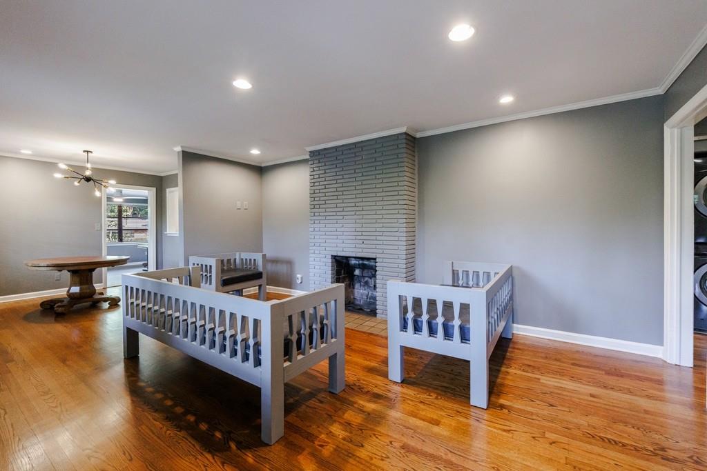 776 Windsor Parkway NE