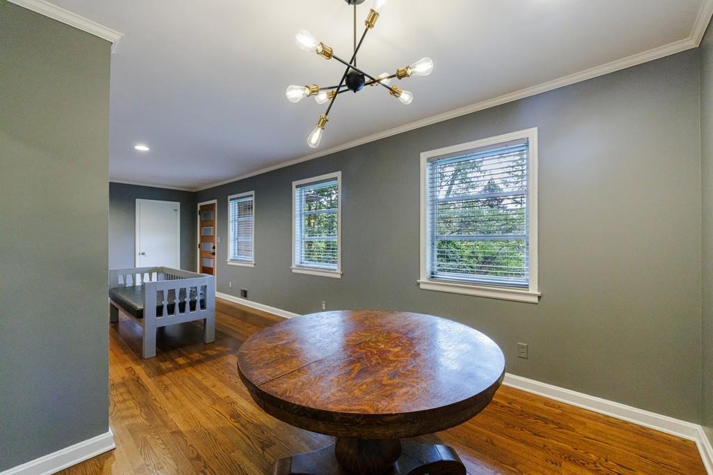 776 Windsor Parkway NE