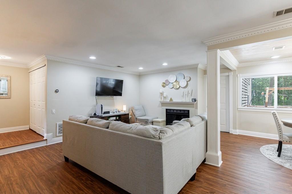 44 Dunwoody Springs Drive