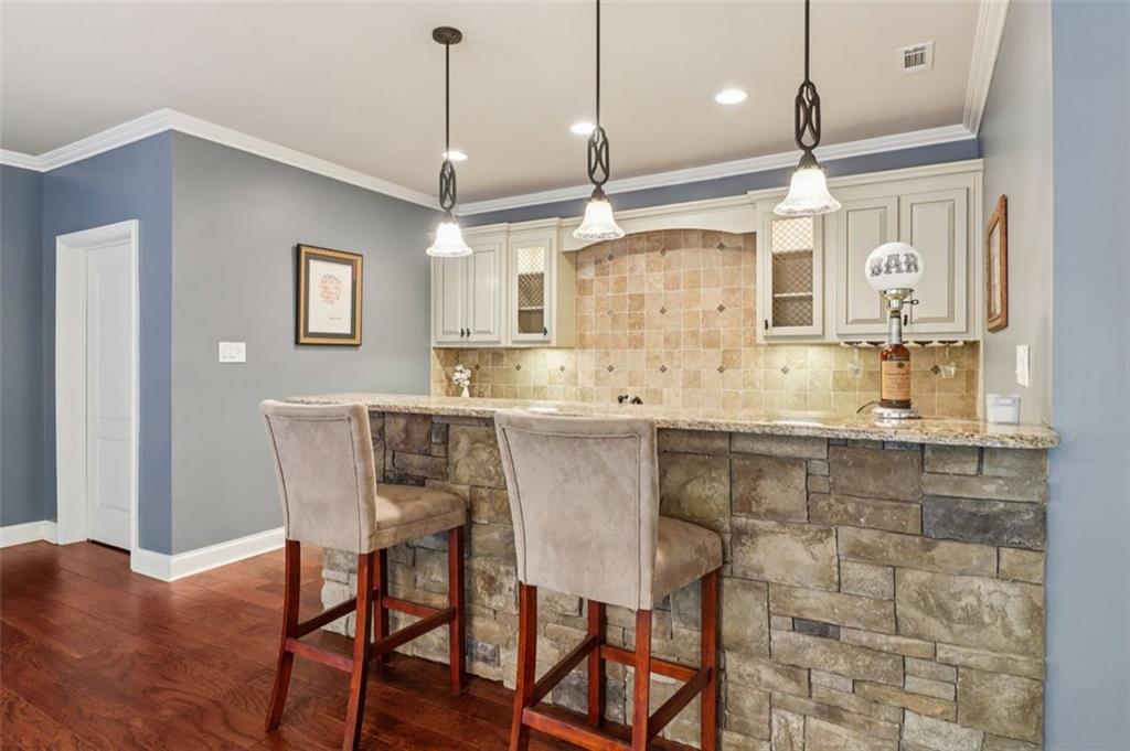 975 Old Forge Lane