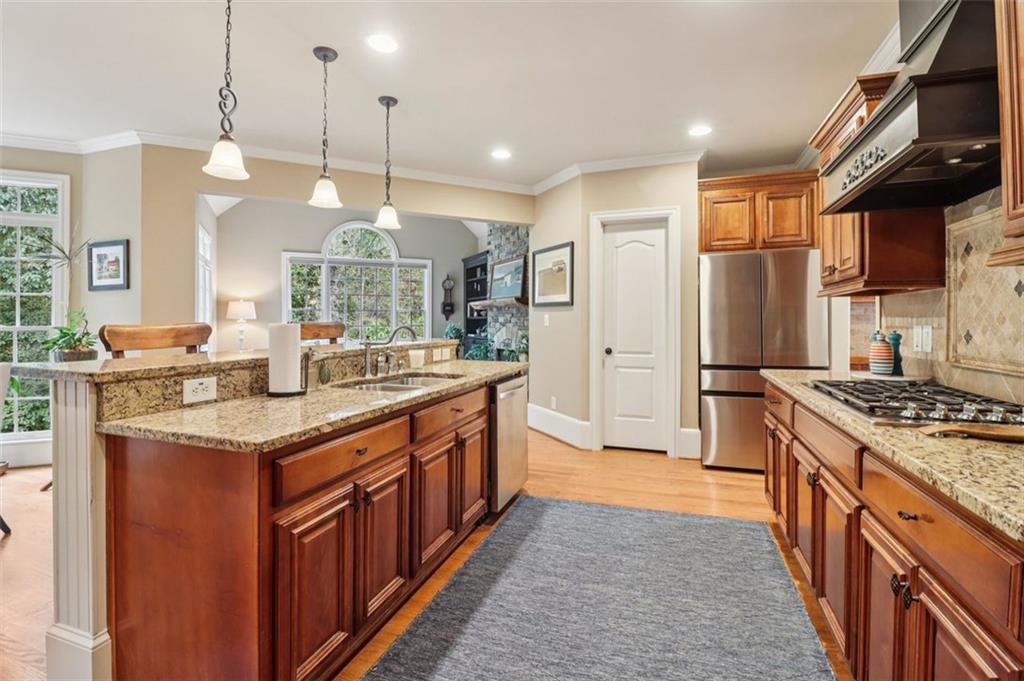 975 Old Forge Lane