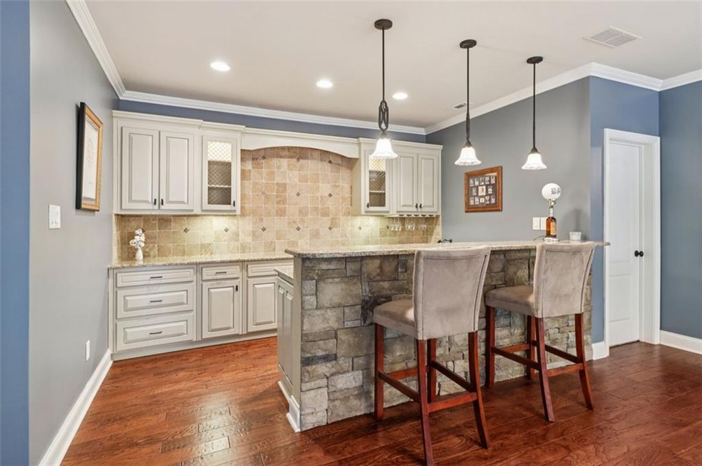 975 Old Forge Lane