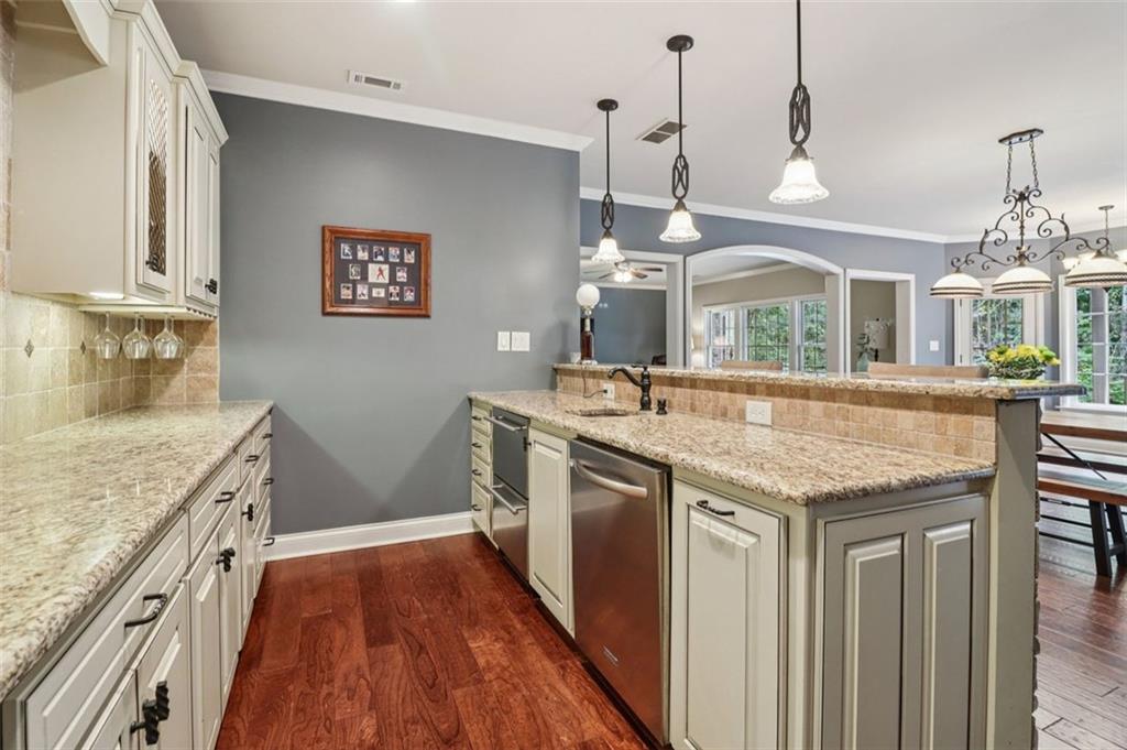 975 Old Forge Lane