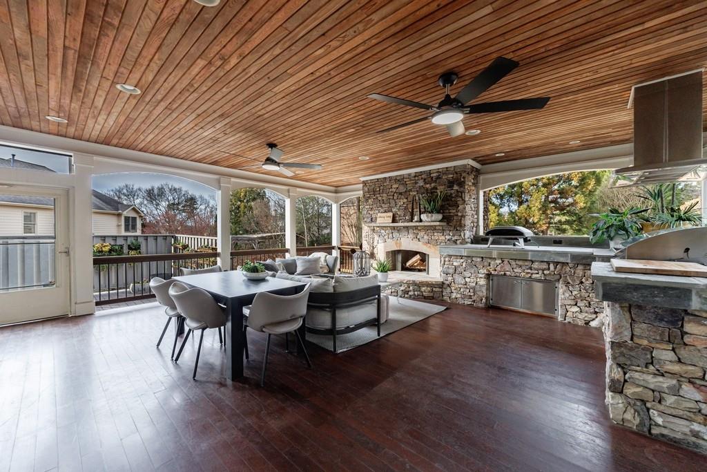 3214 Waterhouse Street