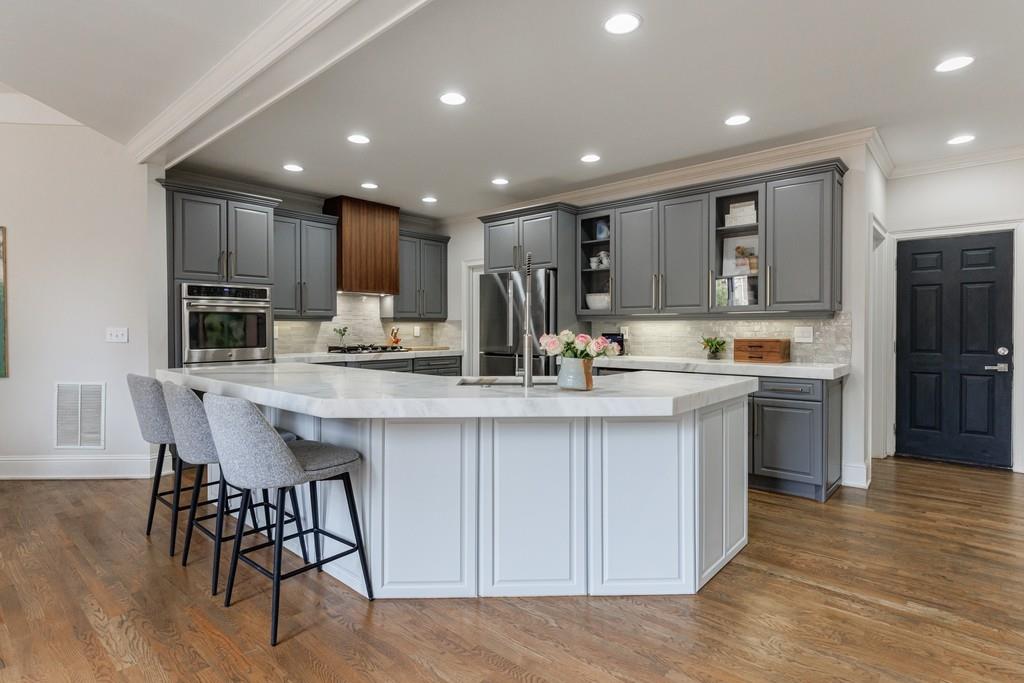 3214 Waterhouse Street