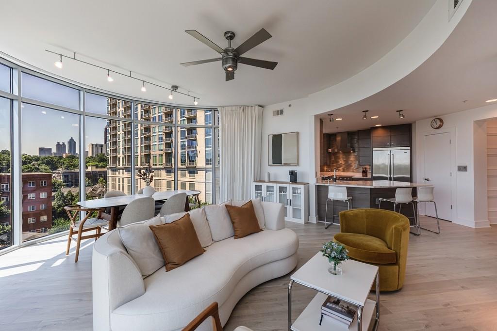 222 12th Street NE Unit 806