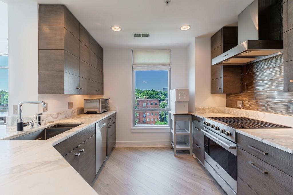 222 12th Street NE Unit 806