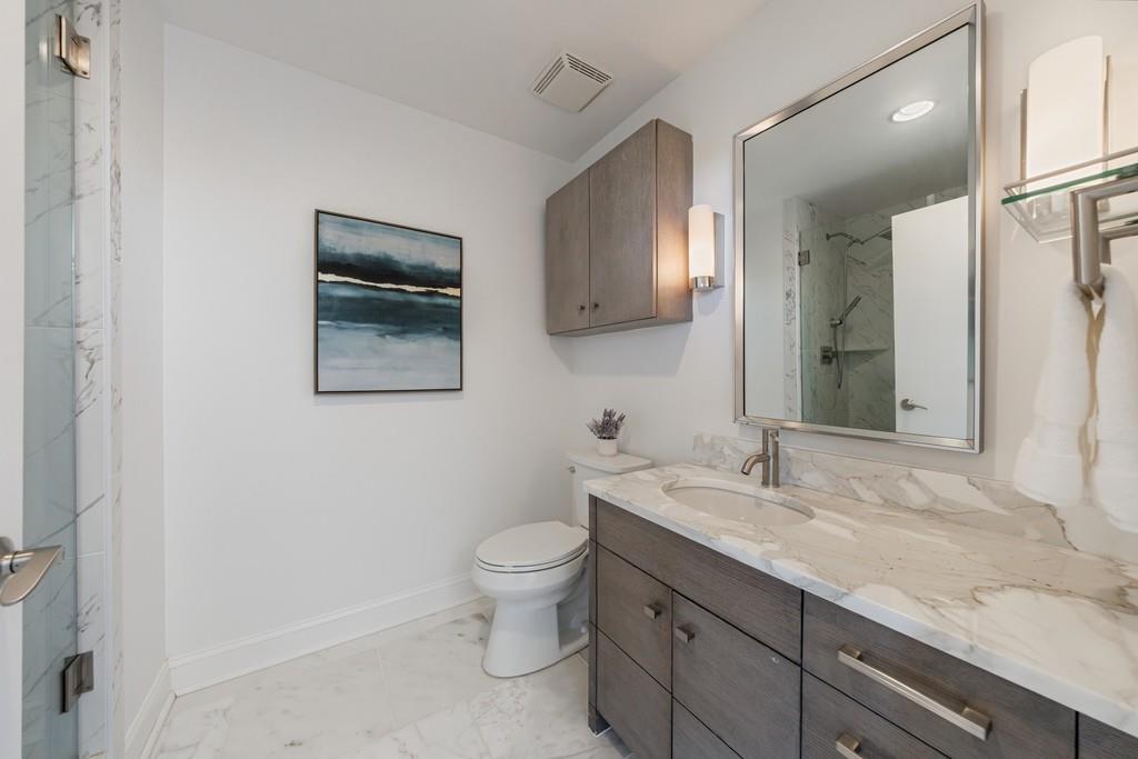 222 12th Street NE Unit 806