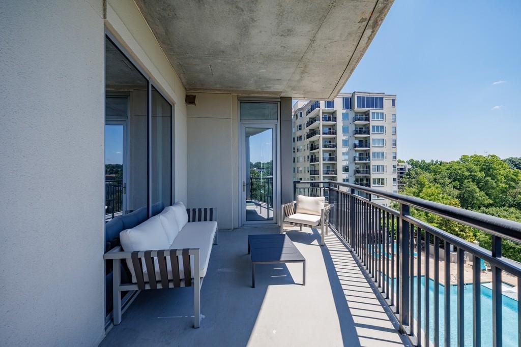222 12th Street NE Unit 806
