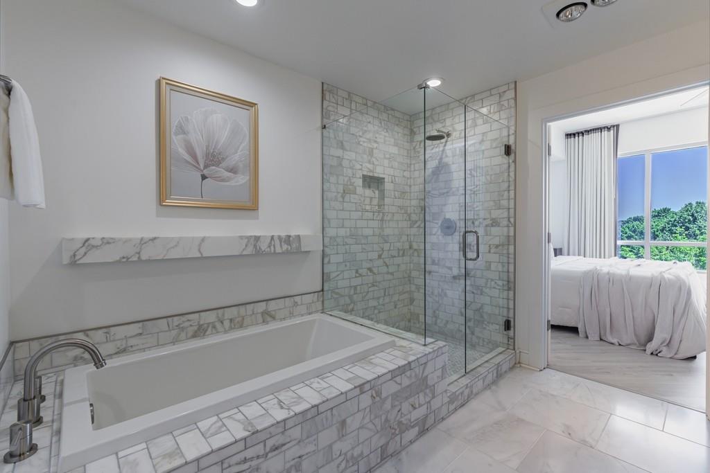 222 12th Street NE Unit 806