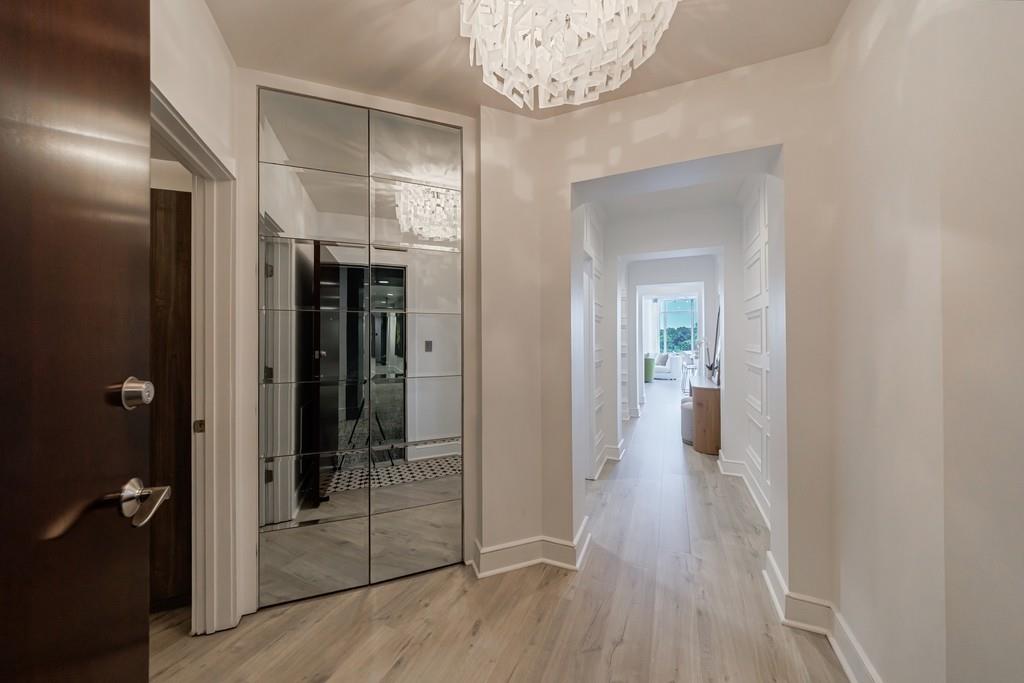 222 12th Street NE Unit 806
