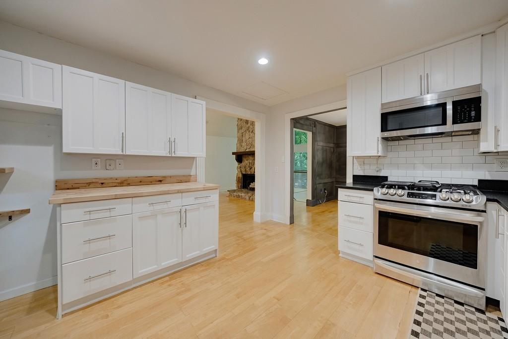 102 Vanessa Drive SE