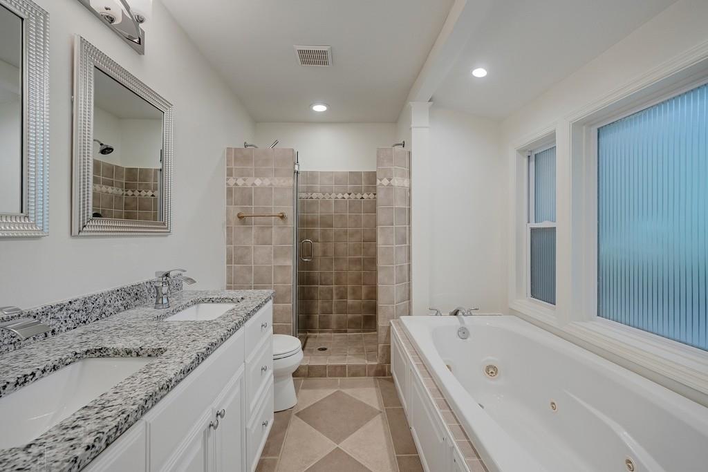 102 Vanessa Drive SE