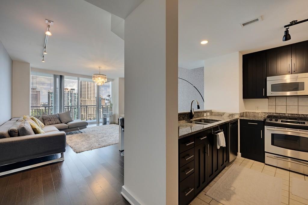 3338 Peachtree Road NE Unit 1807