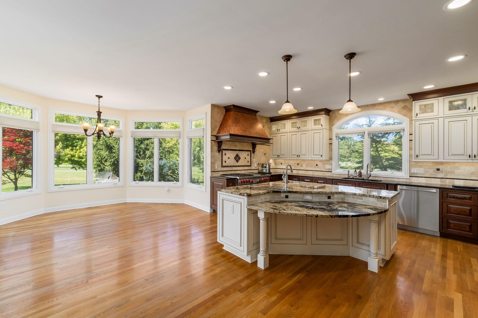 4607 Pine Tree Court