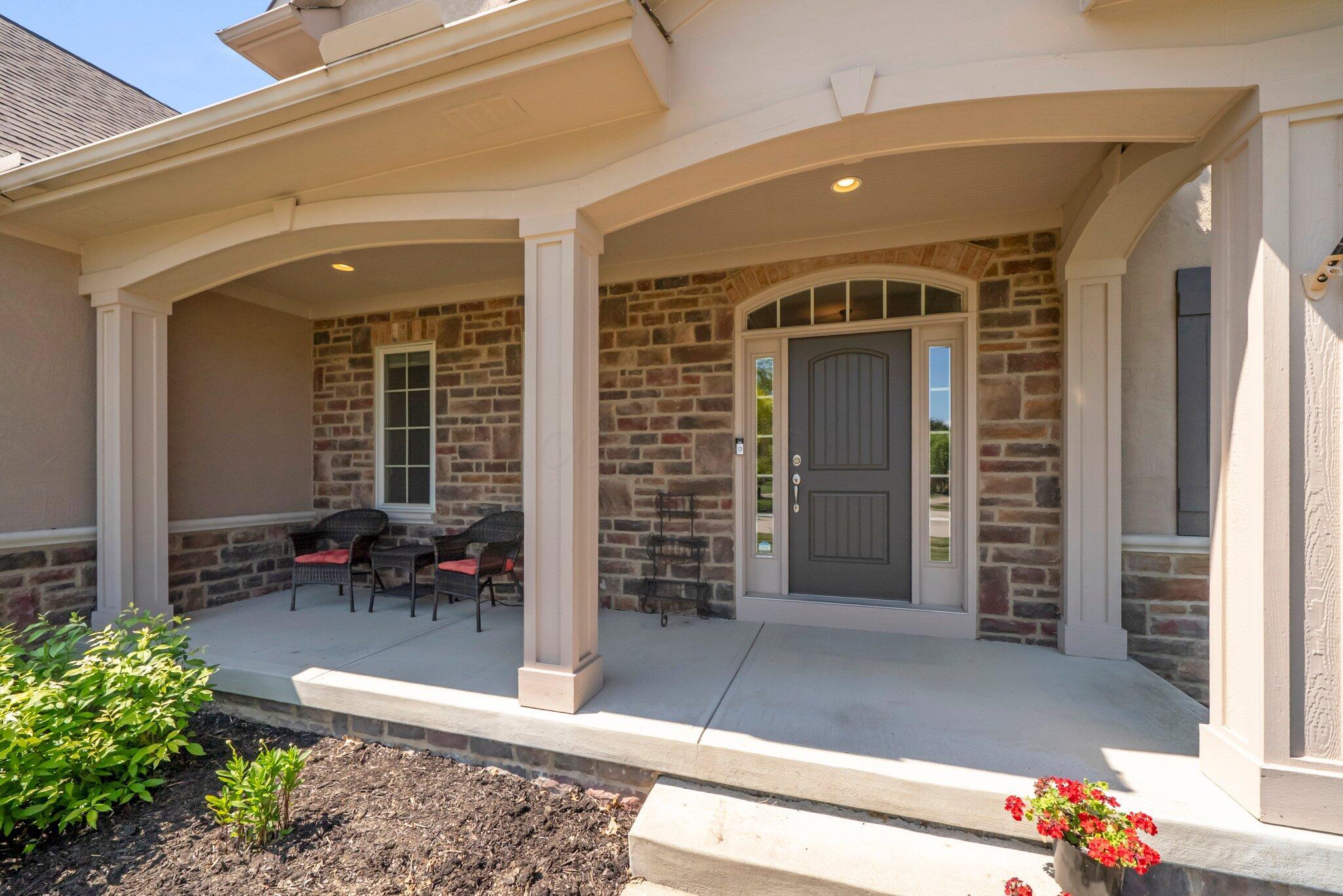 6820 Mahogany Drive