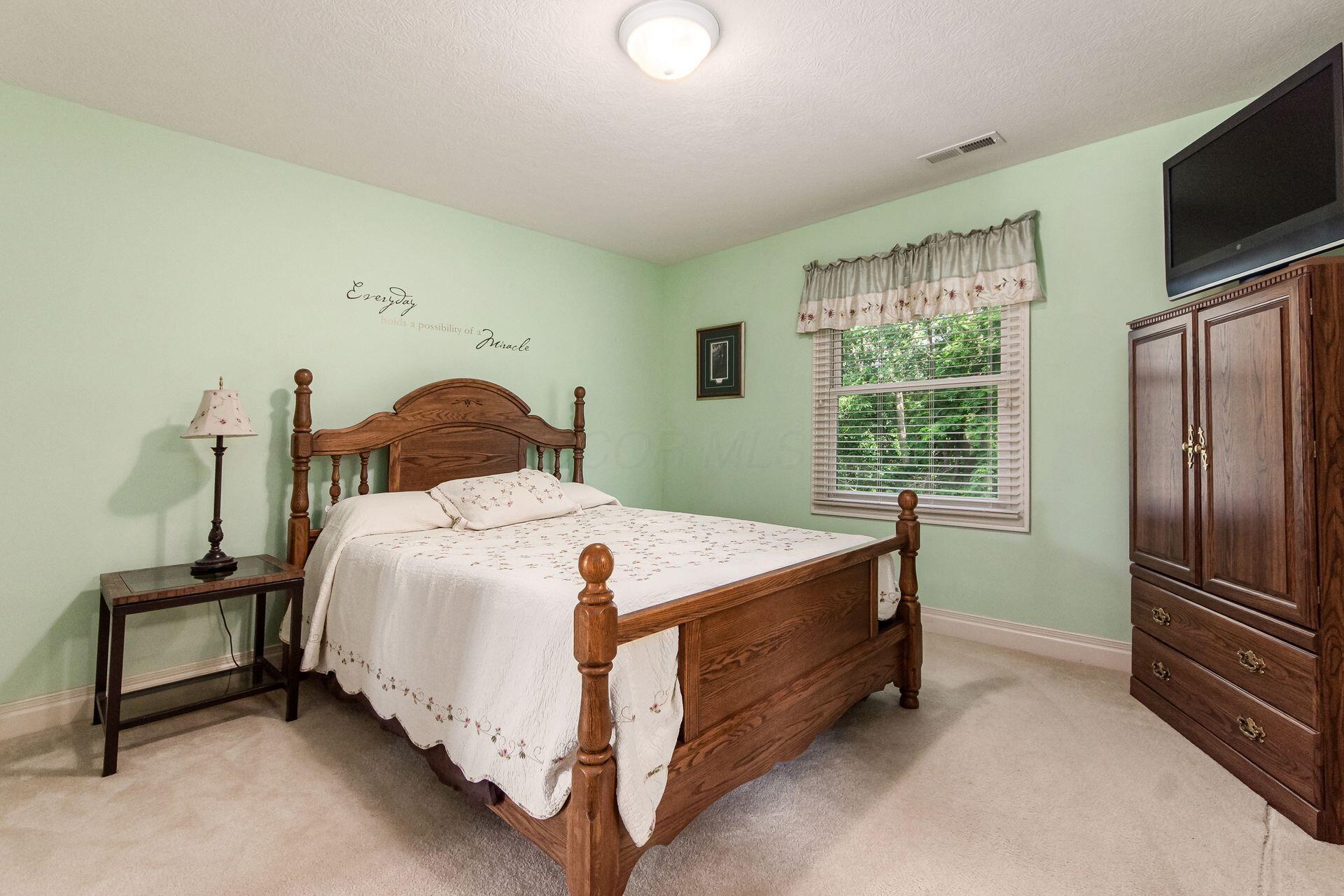 2540 Silverleaf Drive