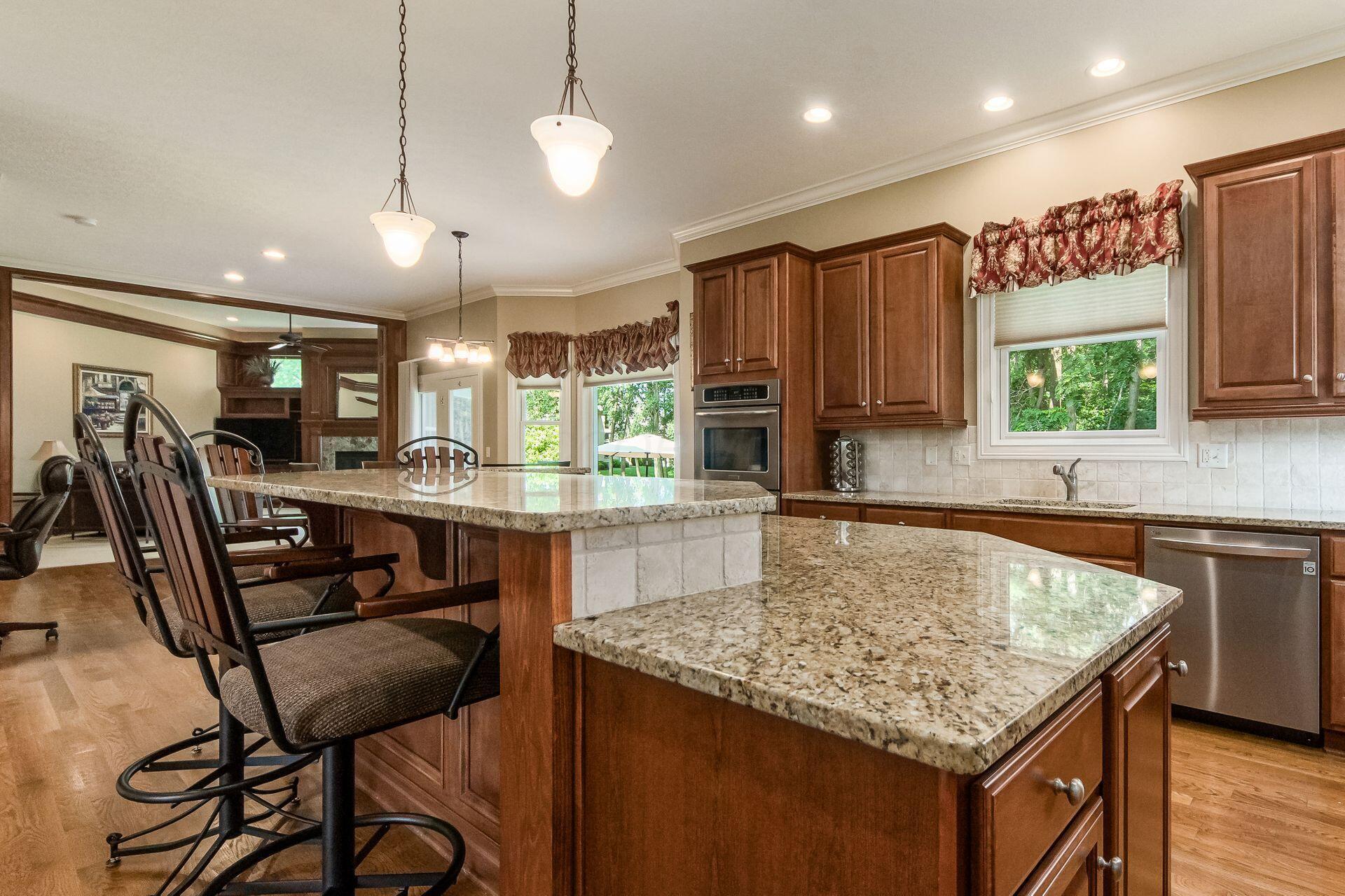 2540 Silverleaf Drive