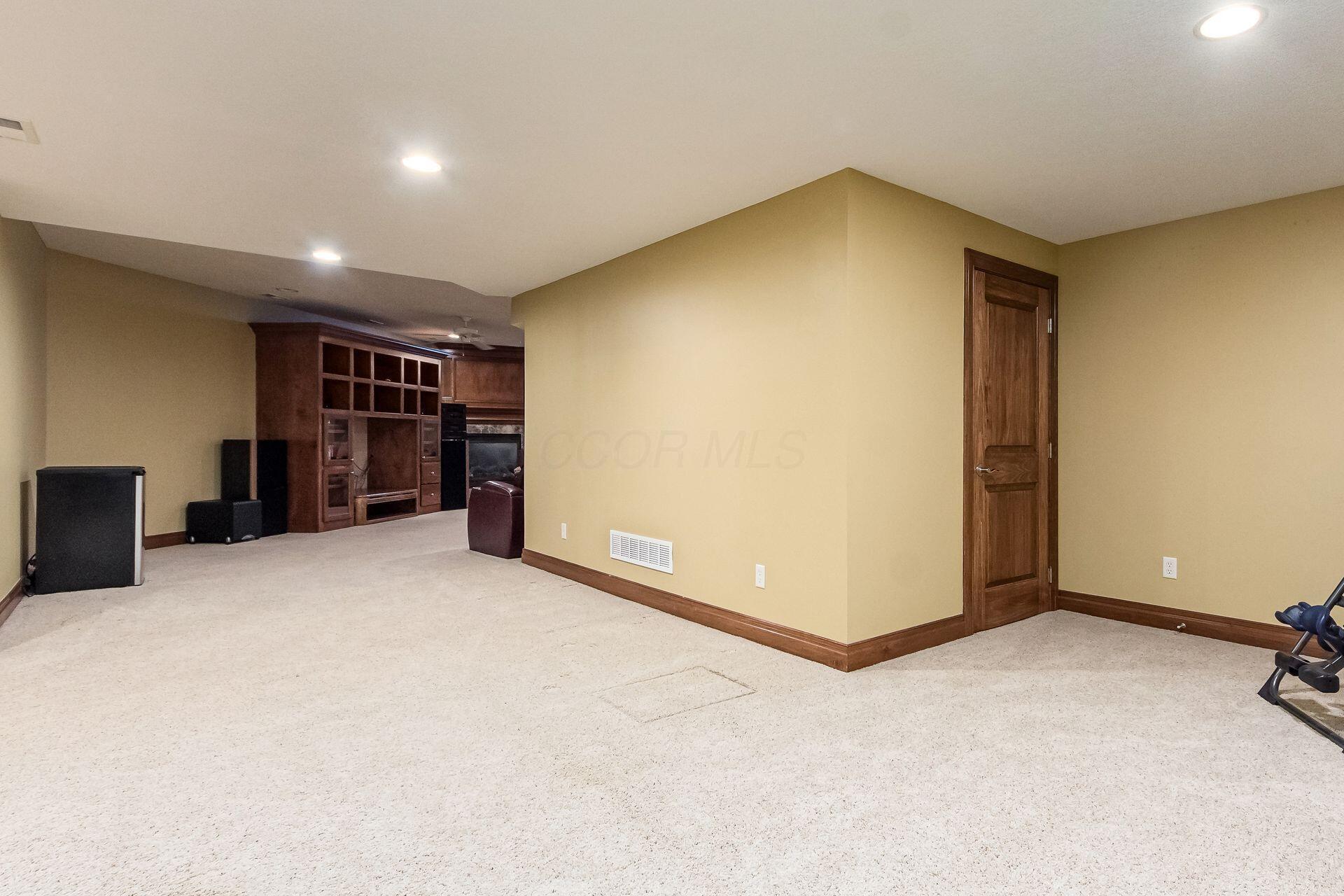 2540 Silverleaf Drive