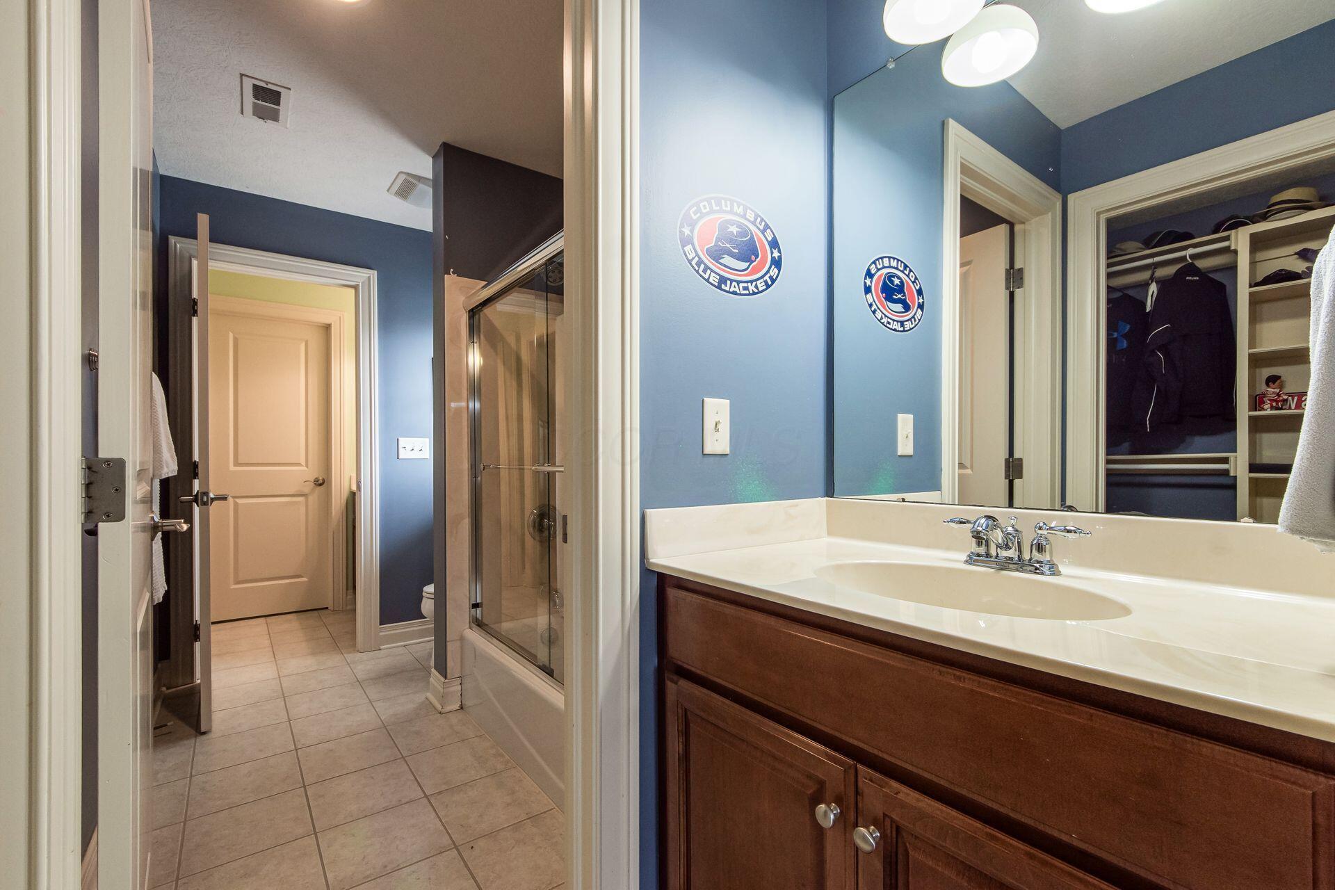 2540 Silverleaf Drive