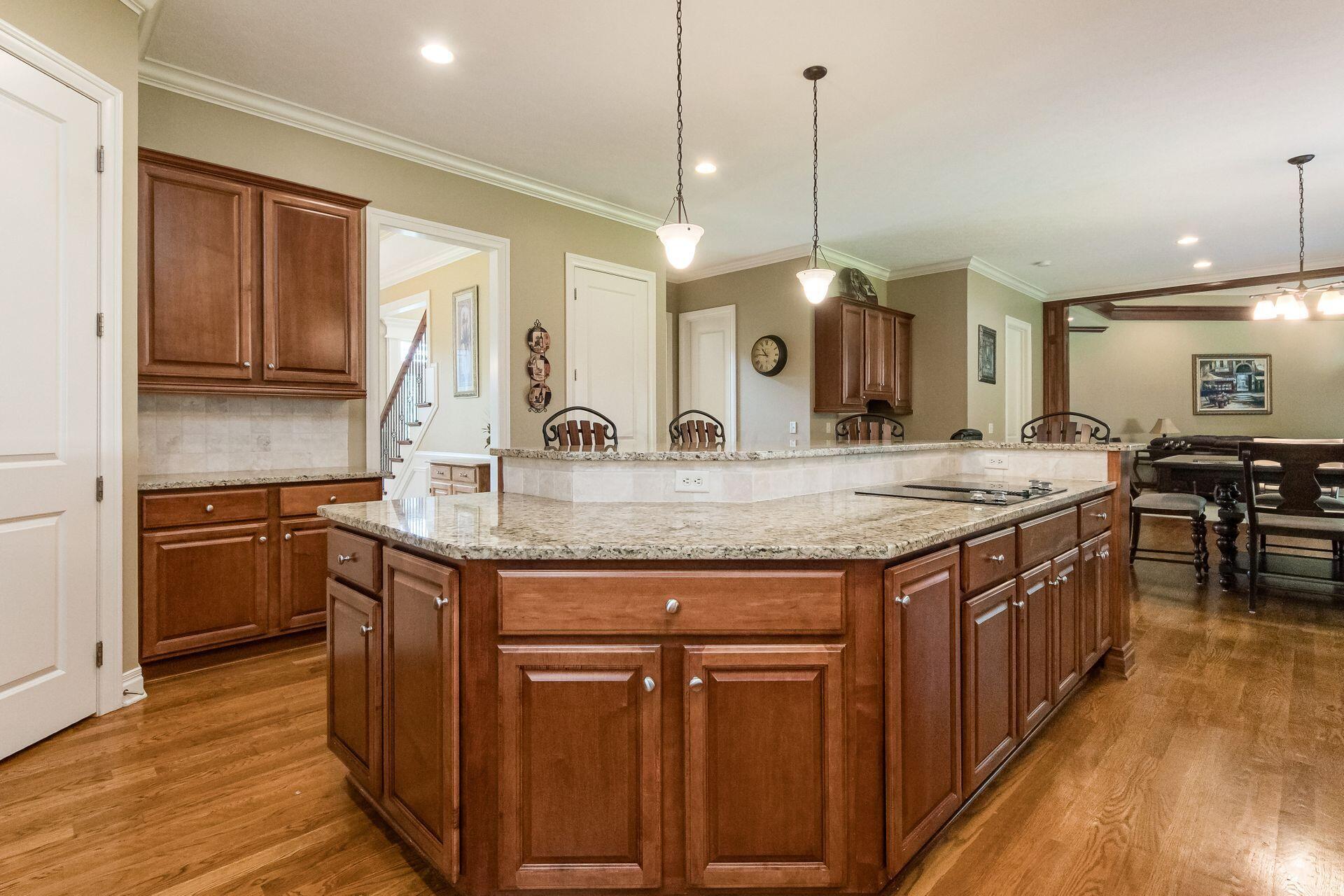 2540 Silverleaf Drive