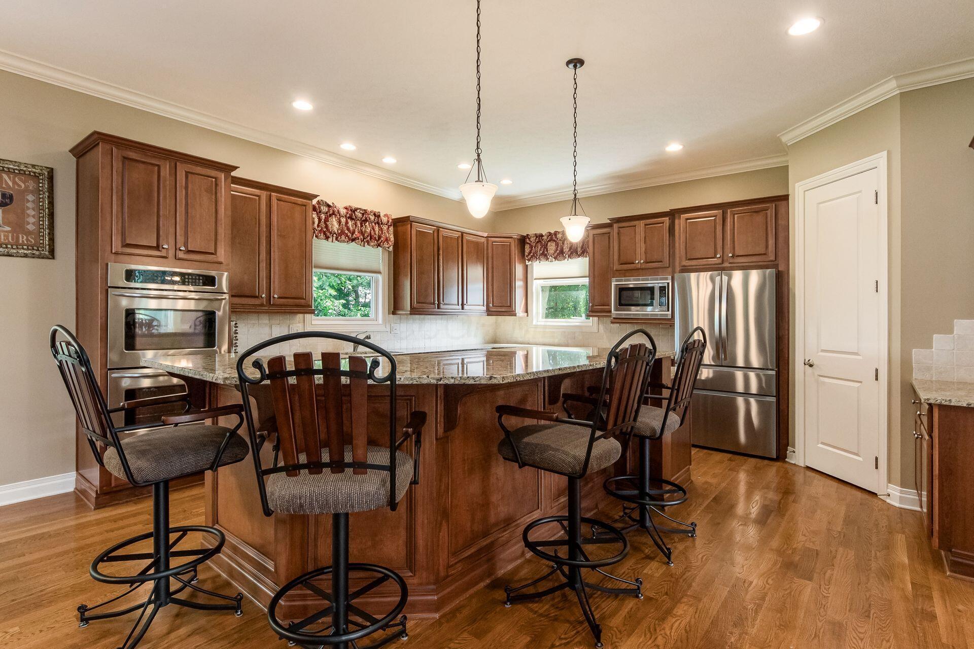 2540 Silverleaf Drive