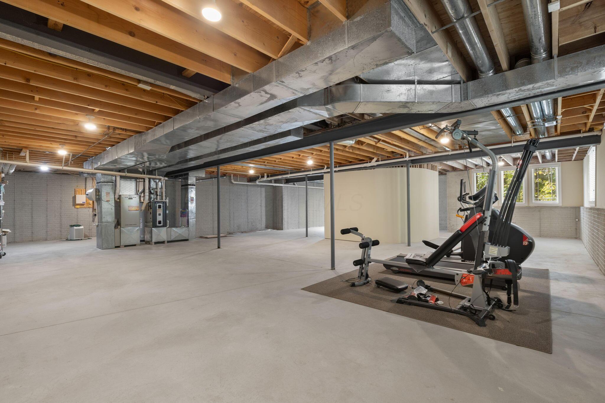 5605 Streamside Drive