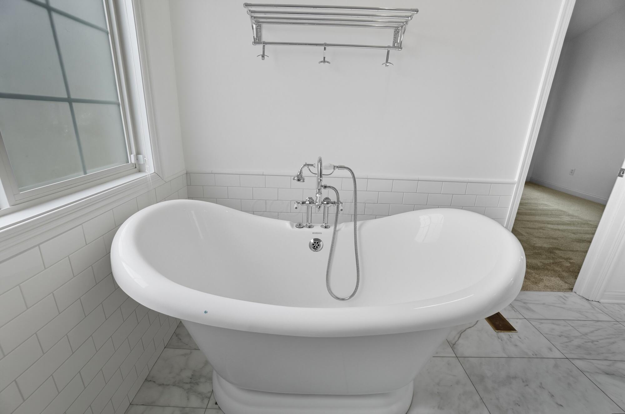 7179 Fernridge Drive