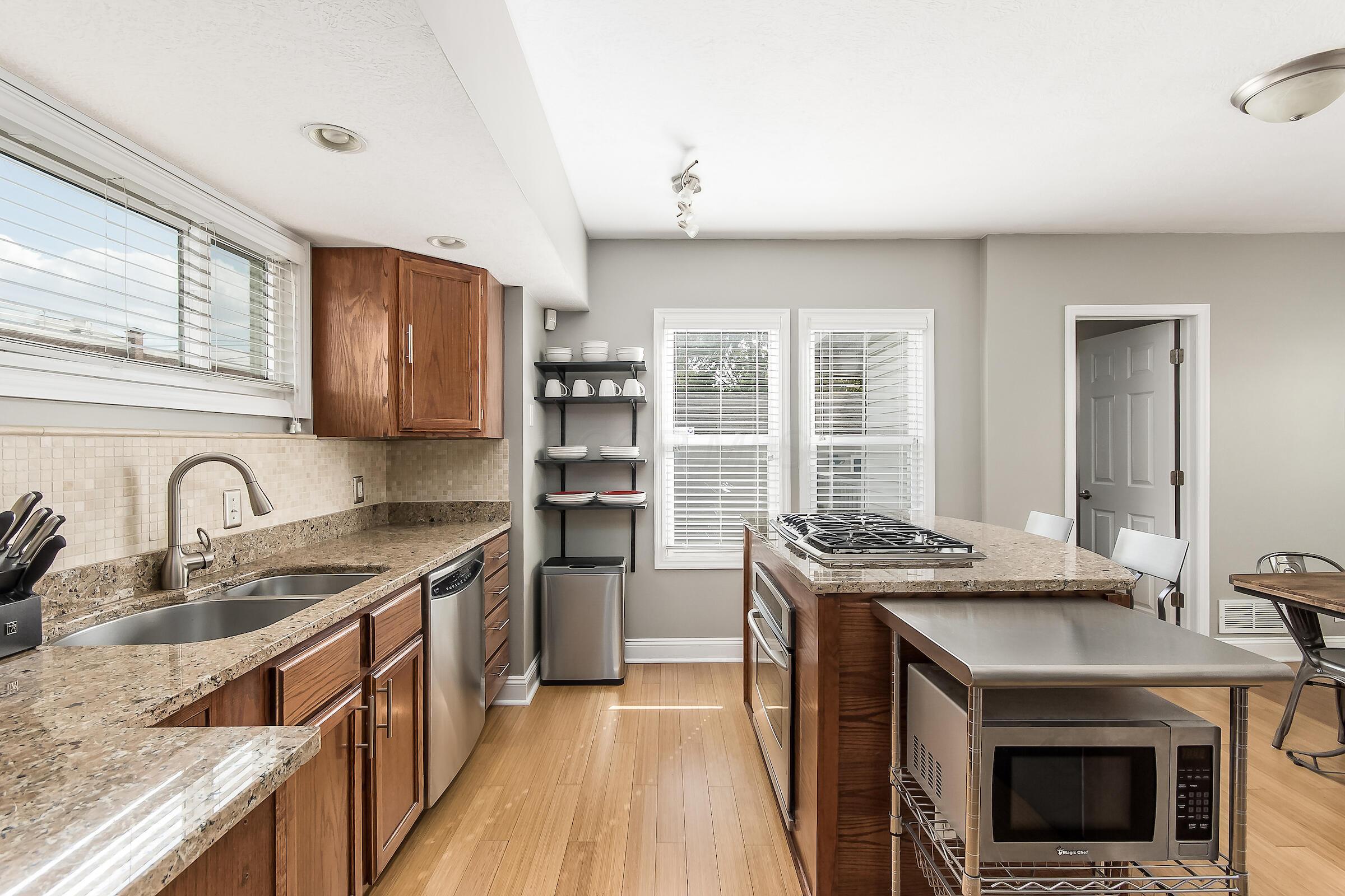 93 Frebis Avenue, Columbus