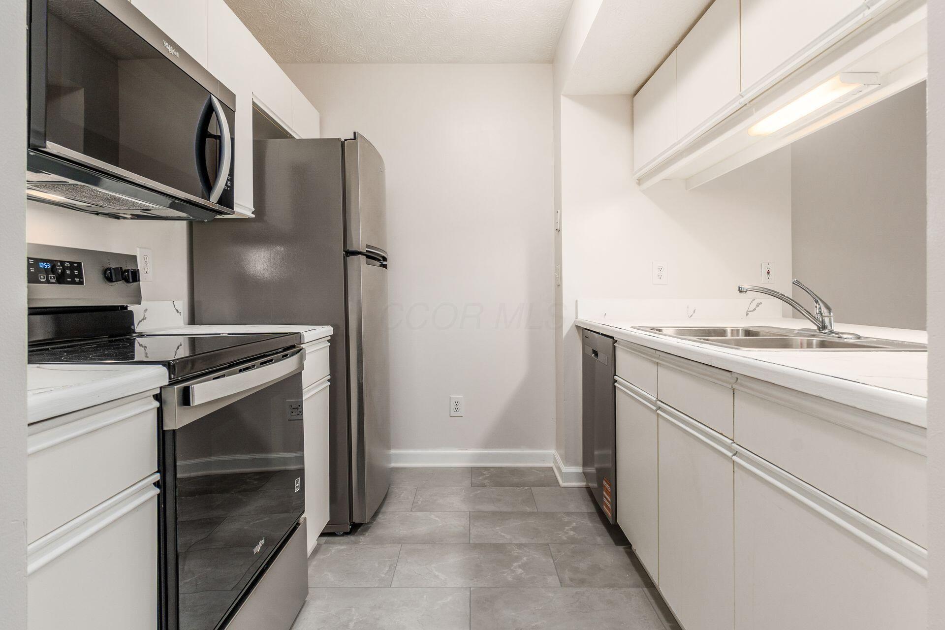 2491 Calais Way, Columbus