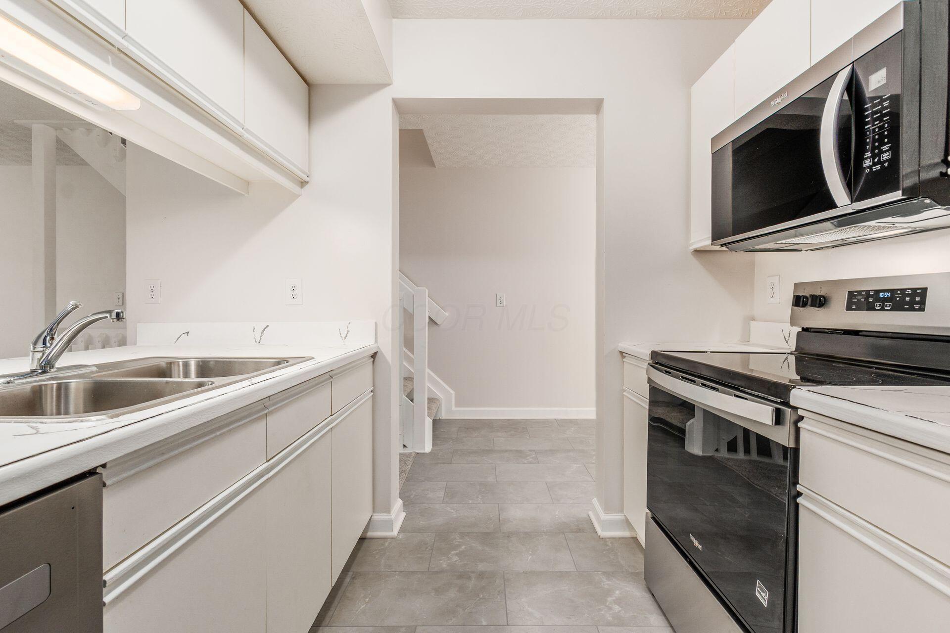 2491 Calais Way, Columbus