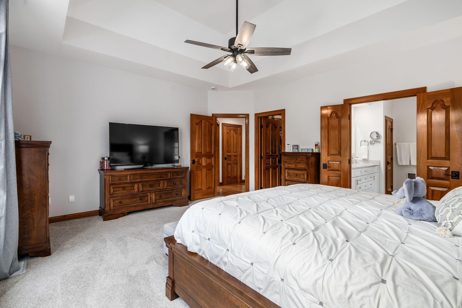 8512 Fallgold Lane
