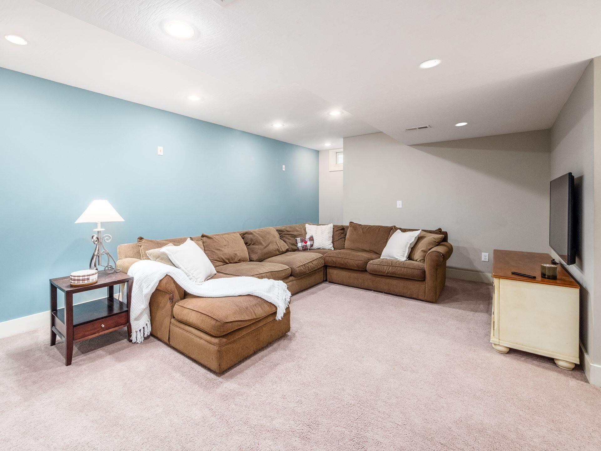 947 Suzanne Way